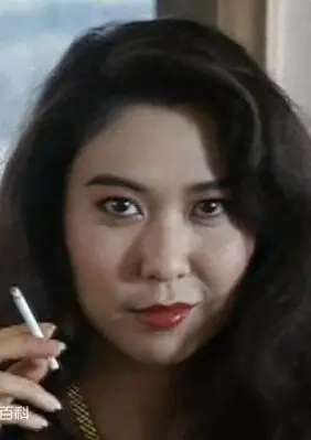 《桃色香居》：当良知与现实交织，一场关于旅行真人秀的深度剖析！